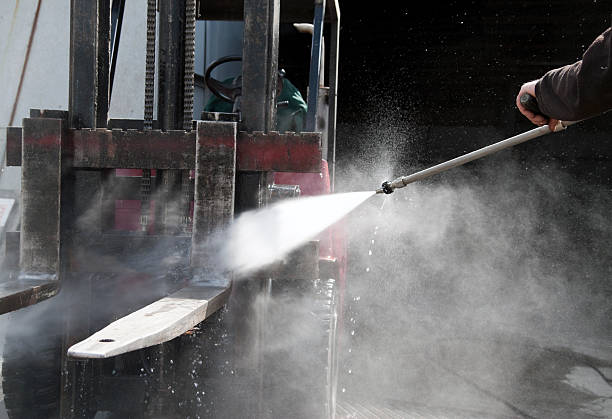 Best Pressure Washing Near Me  in Lindstrom, MN
